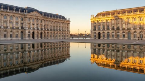 Bordeaux Saint-Pierre and Wine Négociant Quarter Walking Tour