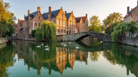 Bruges Walking Tour: Medieval Canals and Belfry Tower