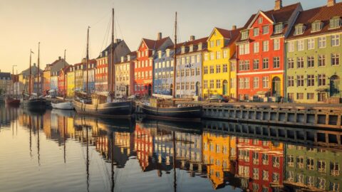 Copenhagen Walking Tour: Nyhavn to Christianshavn