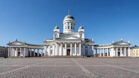 Helsinki Walking Tour: Senate Square to Design District
