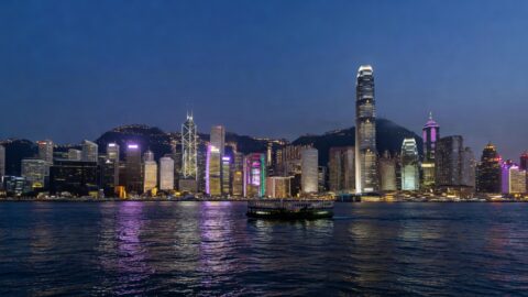 Hong Kong Walking Tour: Central to Kowloon Peninsula