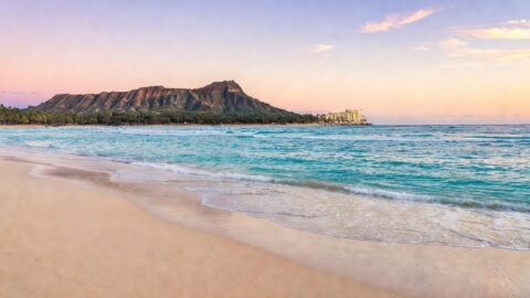 Honolulu Walking Tour: Waikiki to Diamond Head and Chinatown
