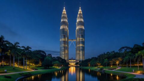 Kuala Lumpur Walking Tour: Brickfields to Petronas Towers