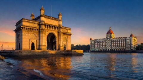 Mumbai Walking Tour: Colaba to the Victorian Fort District