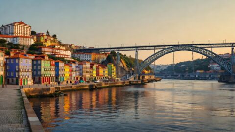 Porto Walking Tour: Ribeira District and the Douro Valley