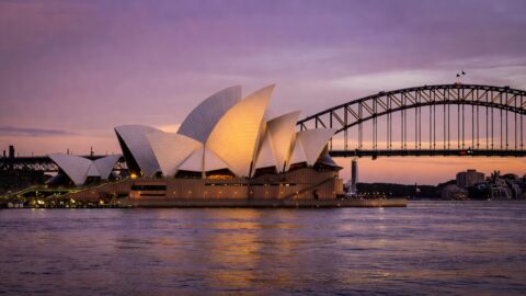Sydney Walking Tour: Circular Quay to the Rocks and Bondi Beach