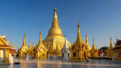 Yangon Walking Tour: Shwedagon Pagoda to Colonial Downtown